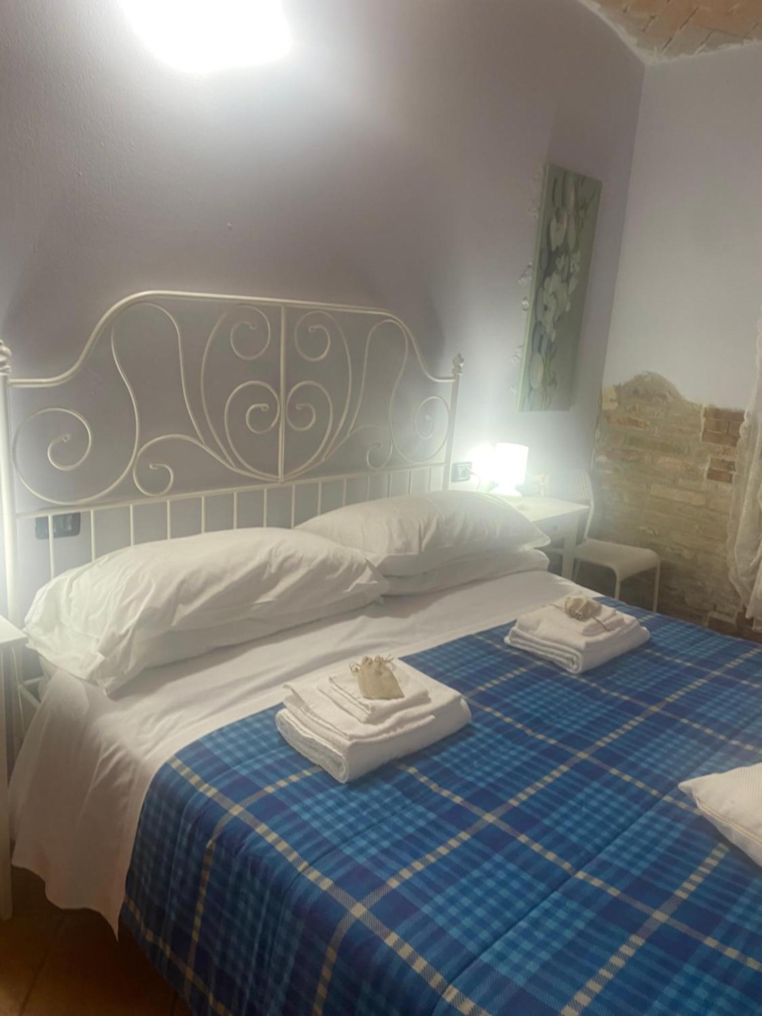 B&B Happiness In The Country Brescello Εξωτερικό φωτογραφία